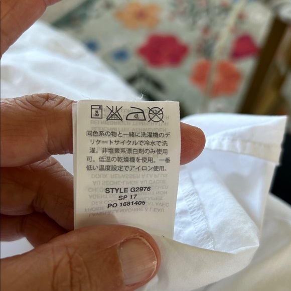 JCrew Tipped Button-Back Bell Sleeve White Cotton Top with blue trim - Picture 13 of 13